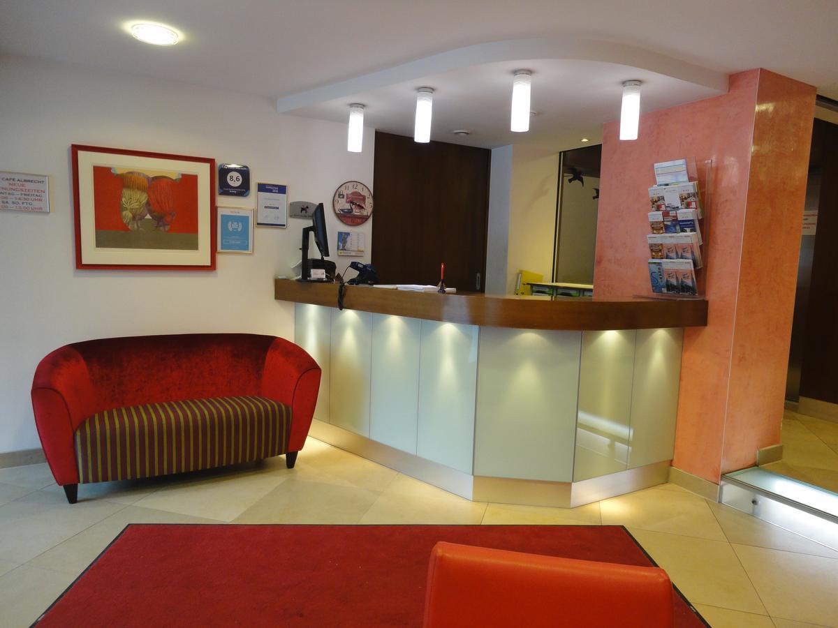 Albrecht Hotel 3*