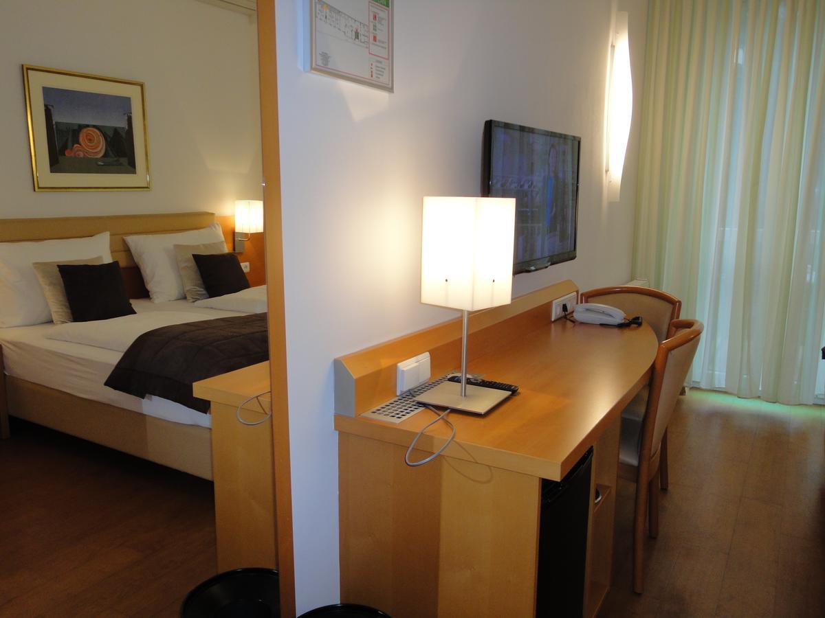 Hotel Albrecht 3*