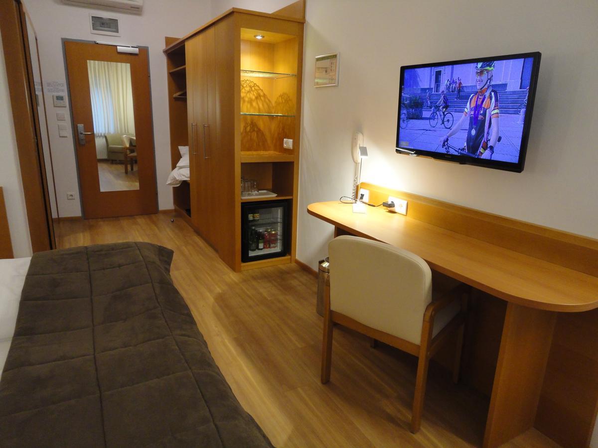 Hotel Albrecht 3*